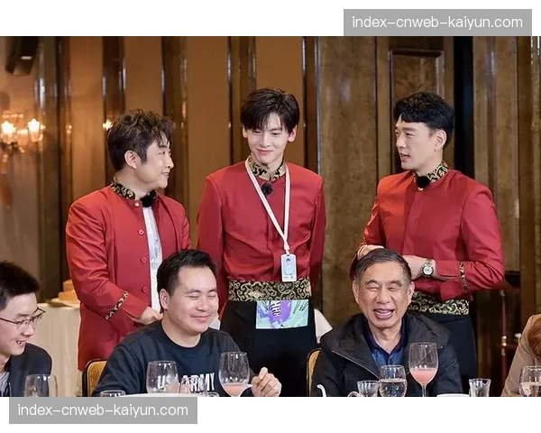 特写:金牌陪练的一天,无名英雄的汗水与奉献 特写:金牌陪练的一天,无名英雄的汗水与奉献